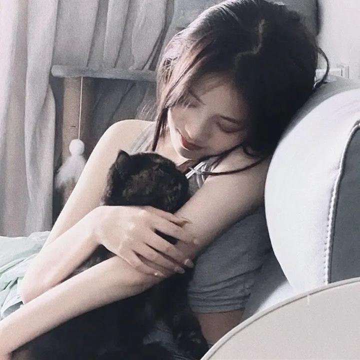 离村打拼她成了锦鲤男神心尖宠